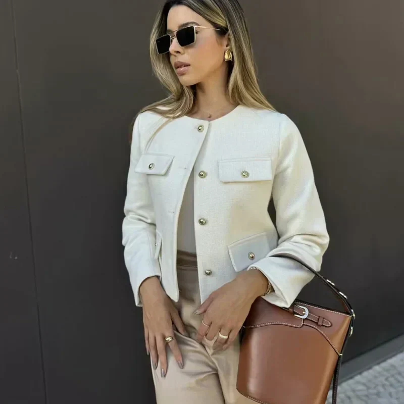 Veste Cintrée Femme - Élégance et Boutons Dorés – Image 4
