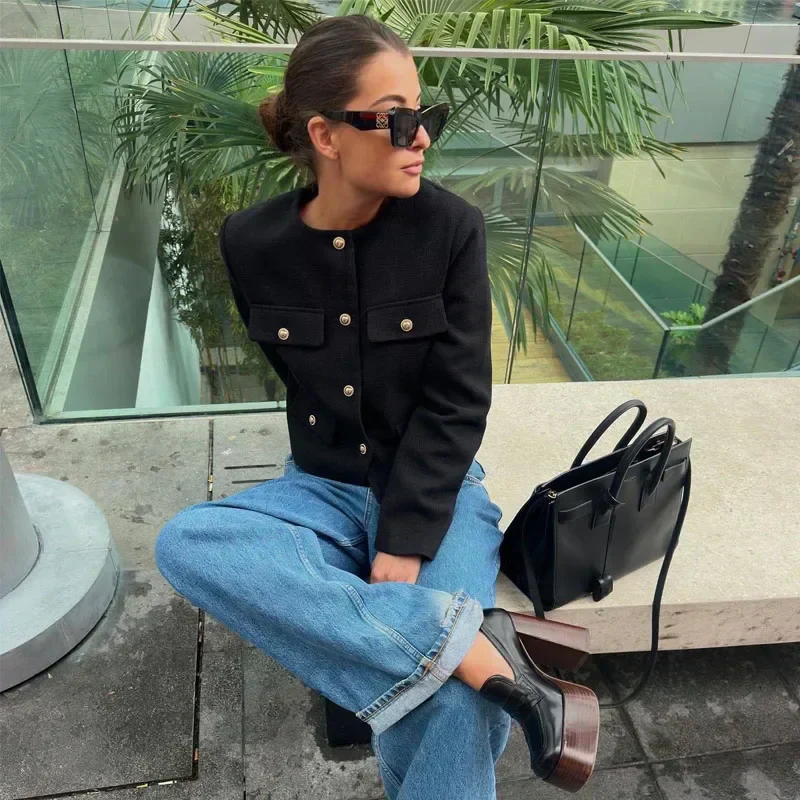 Veste Cintrée Femme - Élégance et Boutons Dorés – Image 2